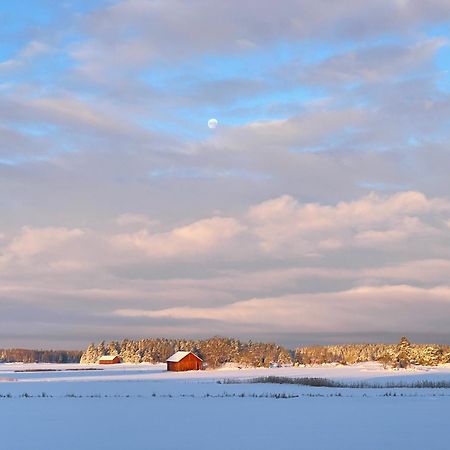 A Countryside Villa Close To Uppsala! Eksteriør billede