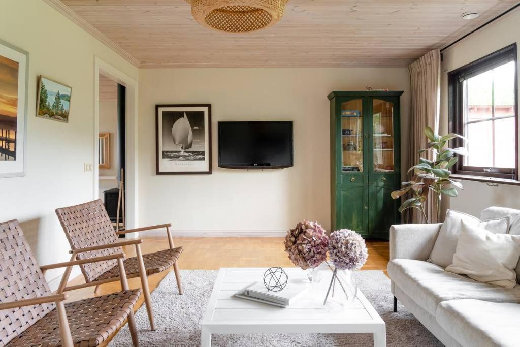 A Countryside Villa Close To Uppsala! Eksteriør billede